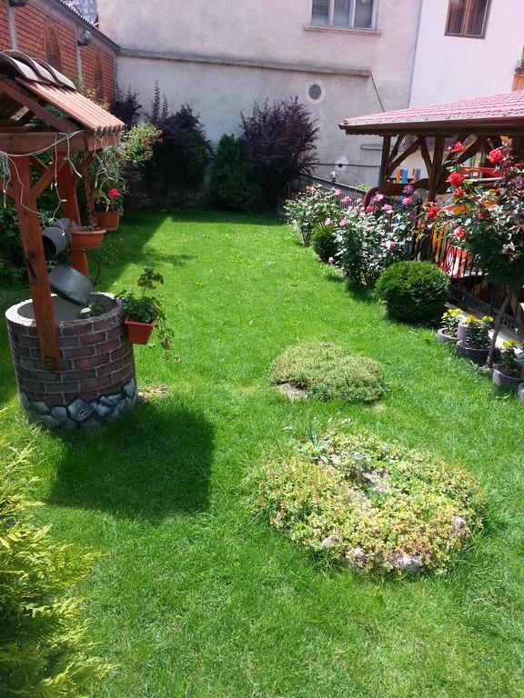 צ'פלארה Family Hotel Yola מראה חיצוני תמונה