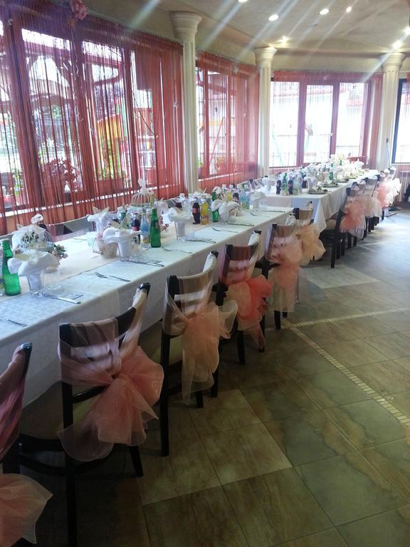 צ'פלארה Family Hotel Yola מראה חיצוני תמונה