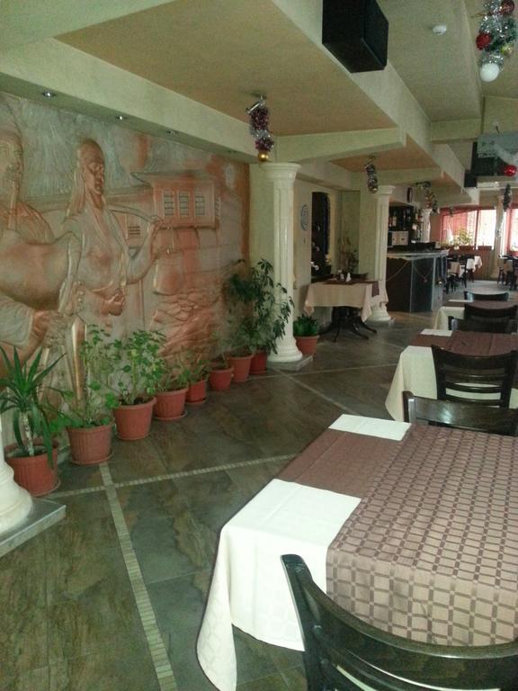 צ'פלארה Family Hotel Yola מראה חיצוני תמונה