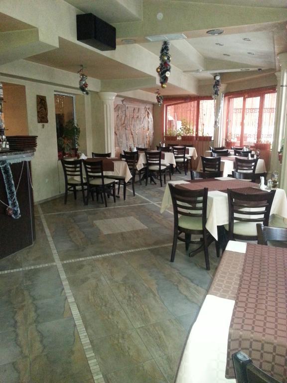צ'פלארה Family Hotel Yola מראה חיצוני תמונה