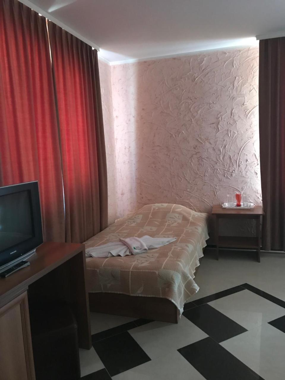 צ'פלארה Family Hotel Yola מראה חיצוני תמונה