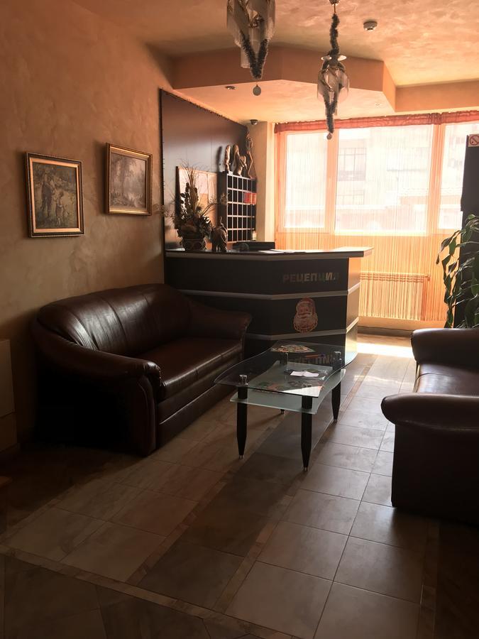 צ'פלארה Family Hotel Yola מראה חיצוני תמונה