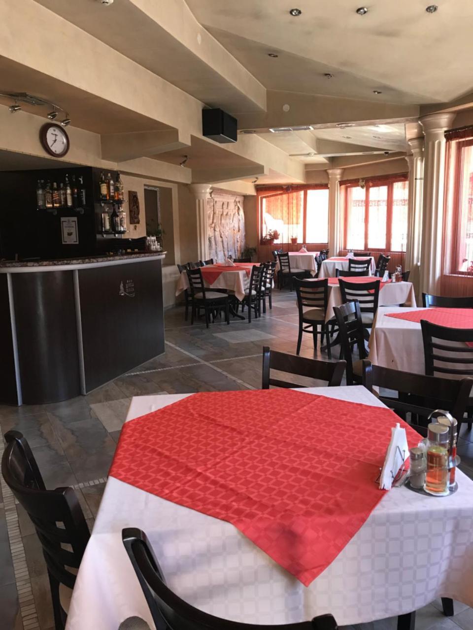 צ'פלארה Family Hotel Yola מראה חיצוני תמונה